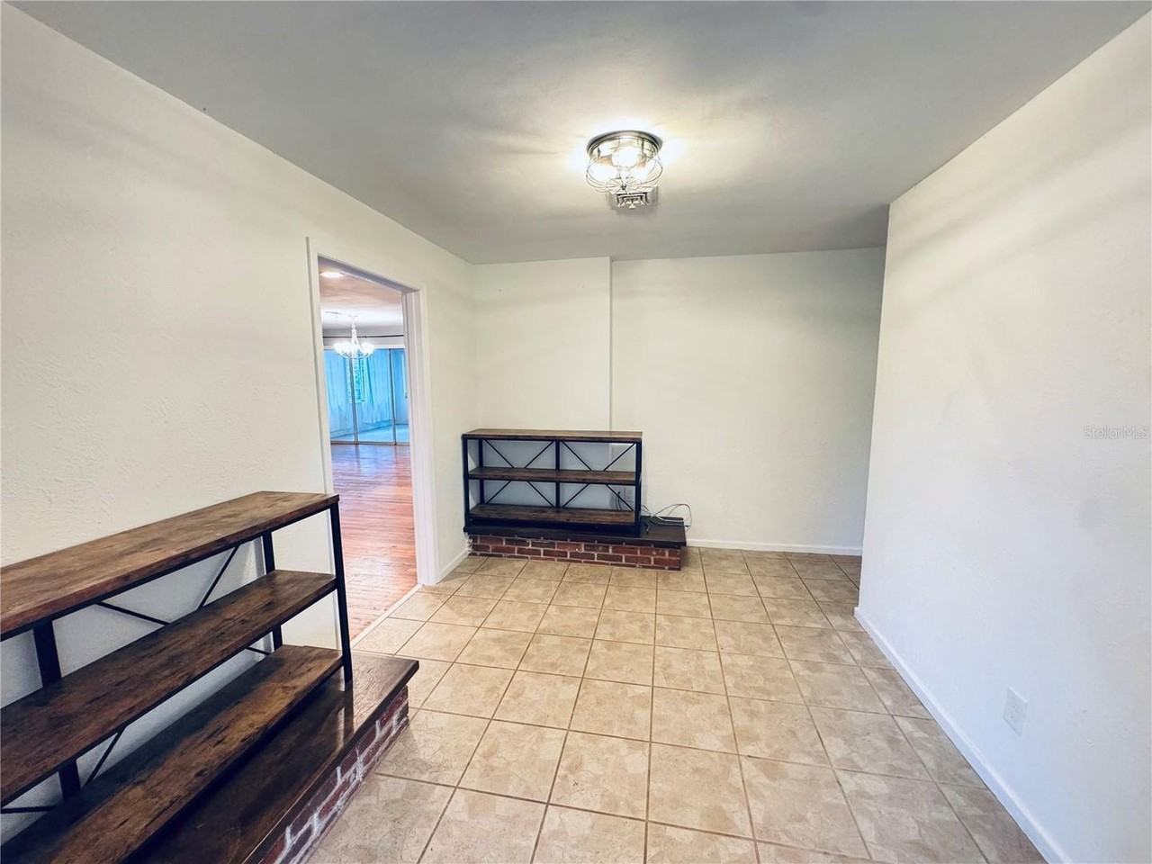 2022 Edgewood Rd - Photo 3 of 26