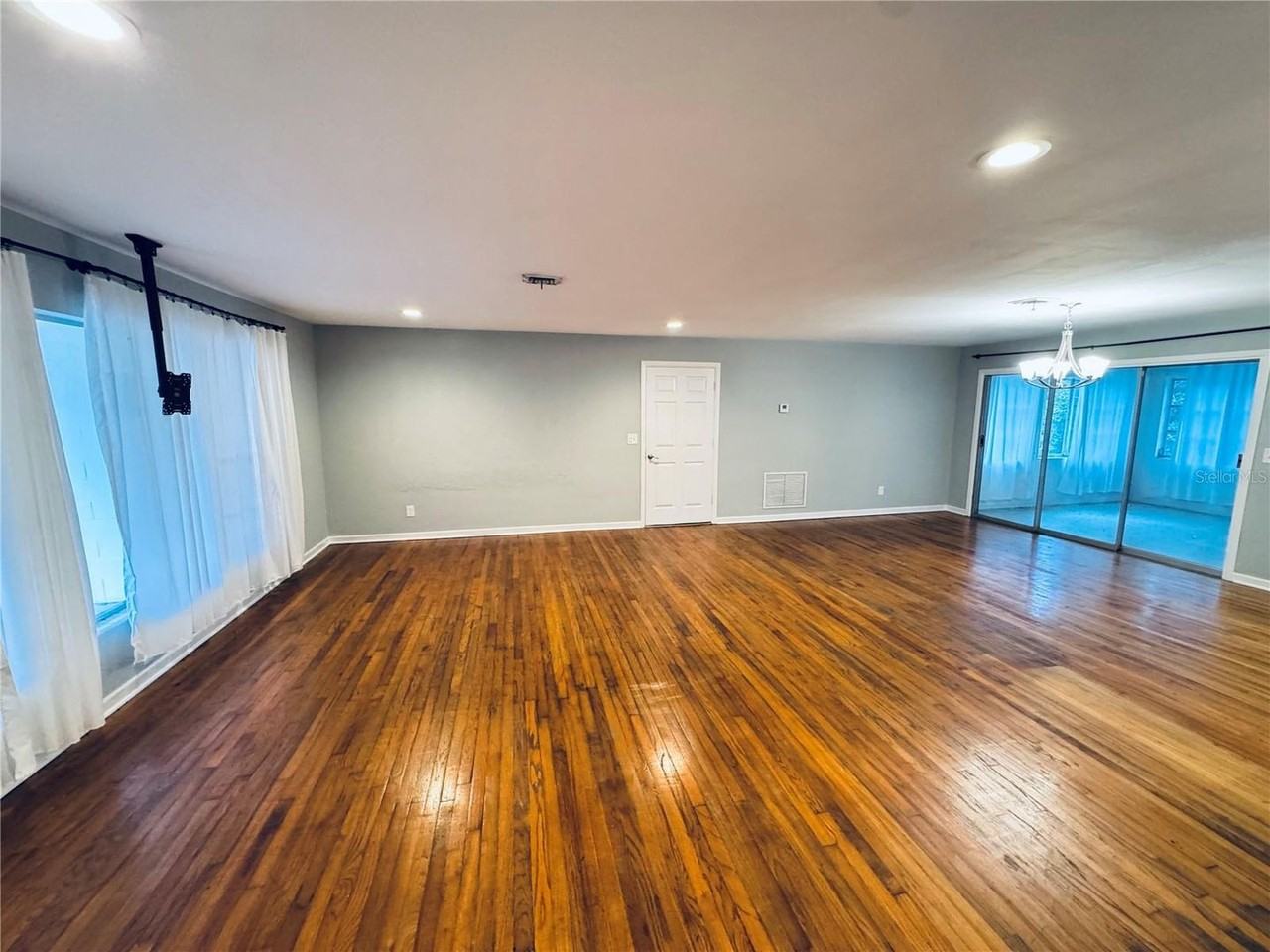 2022 Edgewood Rd - Photo 5 of 26