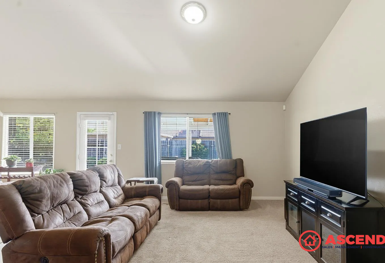 5513 La Pinta Maria Dr - Photo 2 of 8