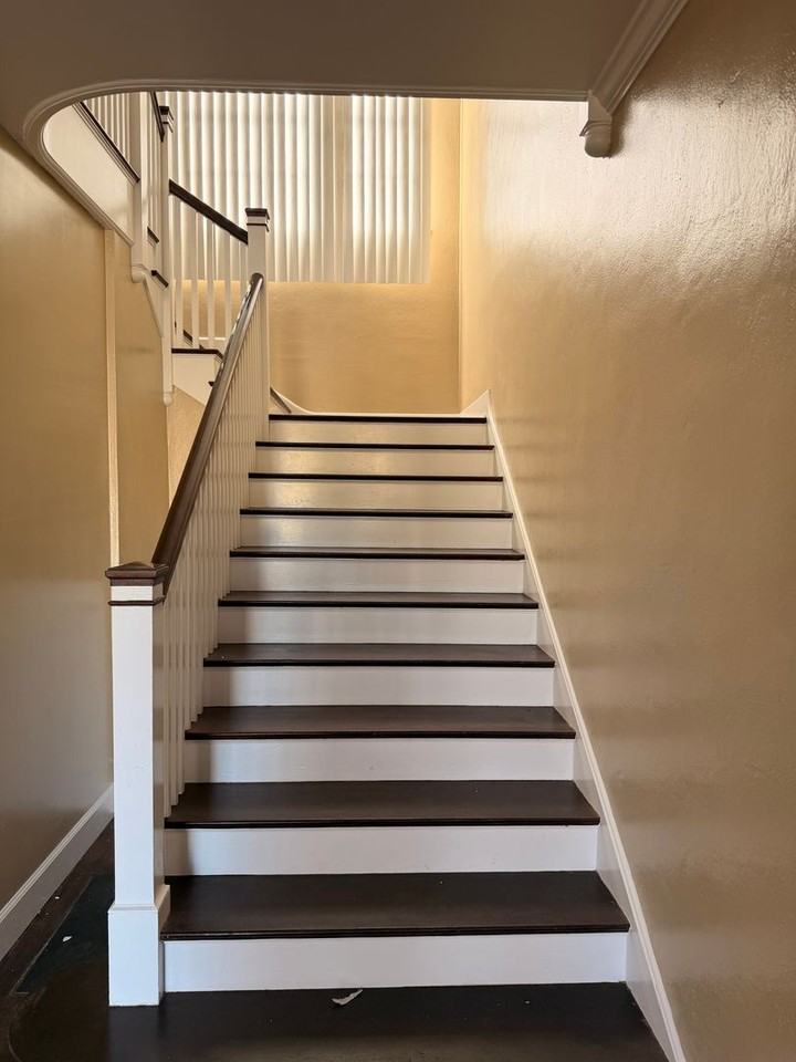 200 E Morrison Ave - Photo 2 of 13