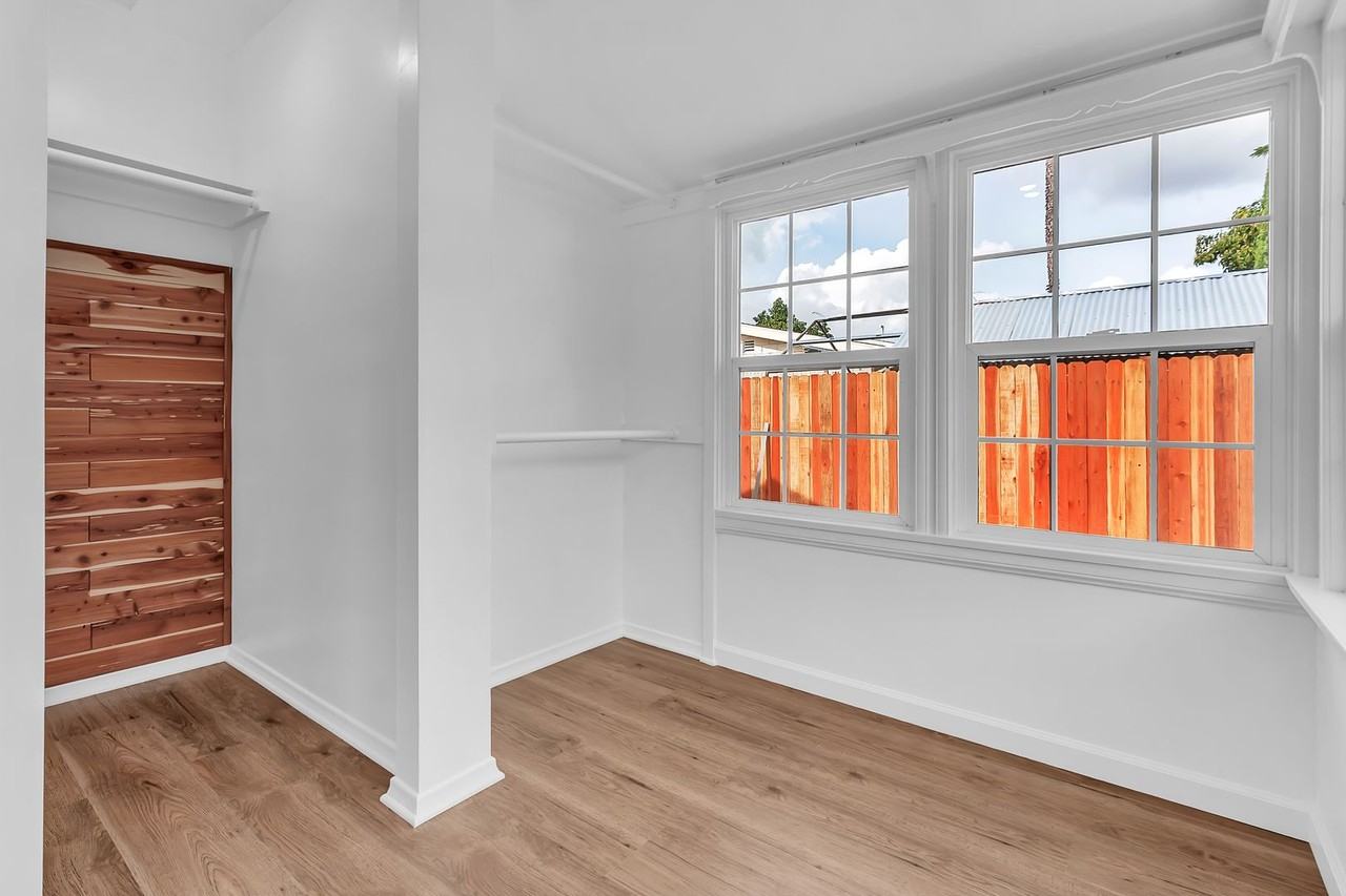 8549 5th St - Photo 5 of 22