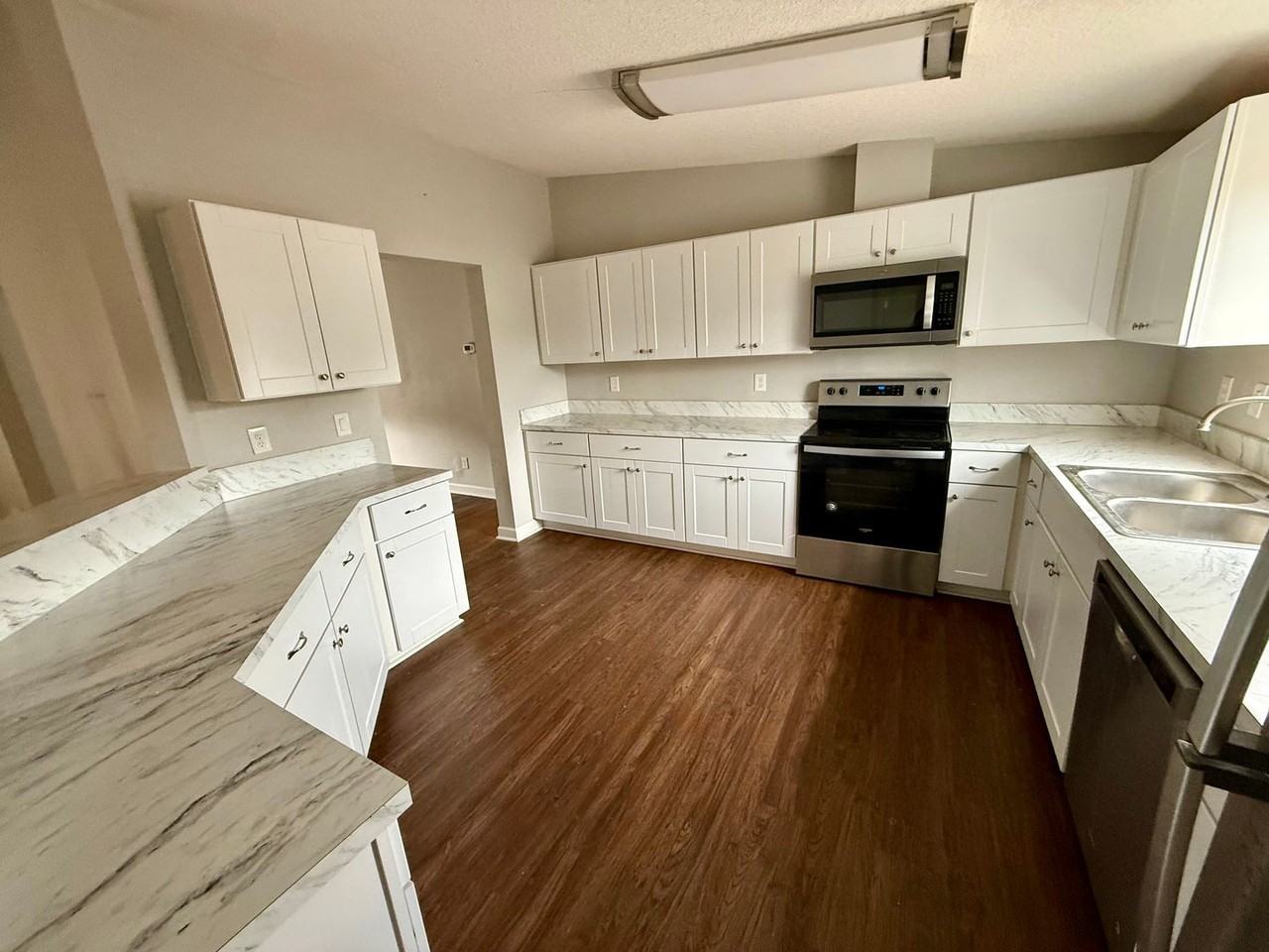 1760 Freedom Dr - Photo 5 of 12