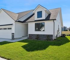 featured image of 4422 Nw Olivia Ln