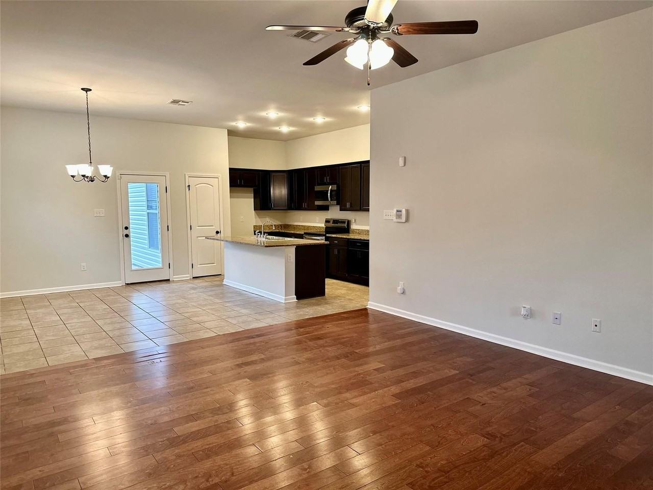 1129 Eli Connor Dr - Photo 2 of 16