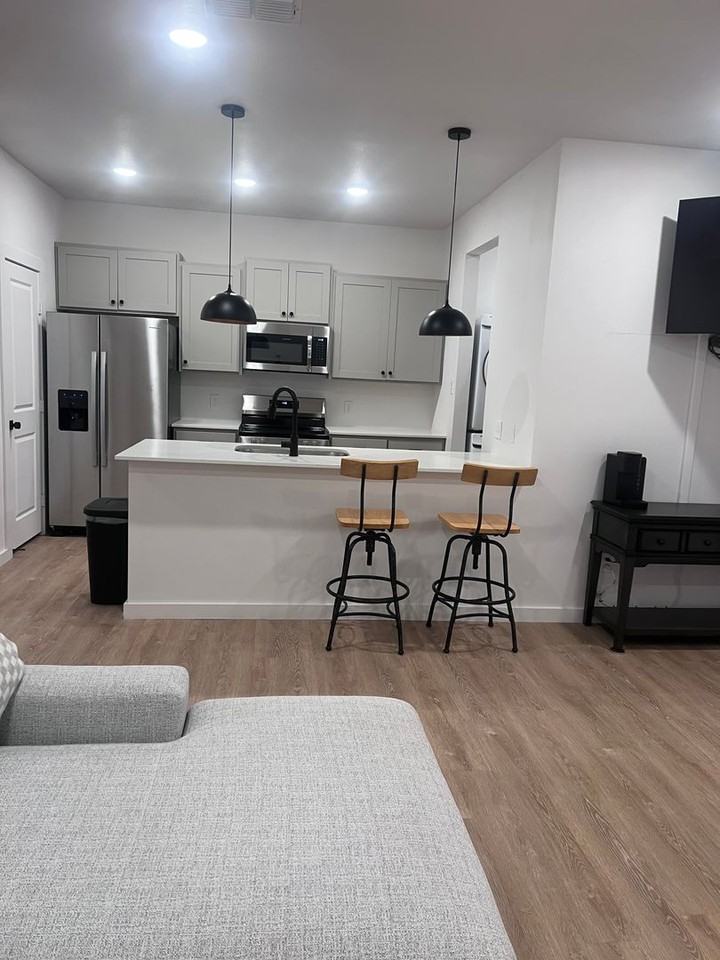 5805 Virginia Ave - Photo 5 of 17