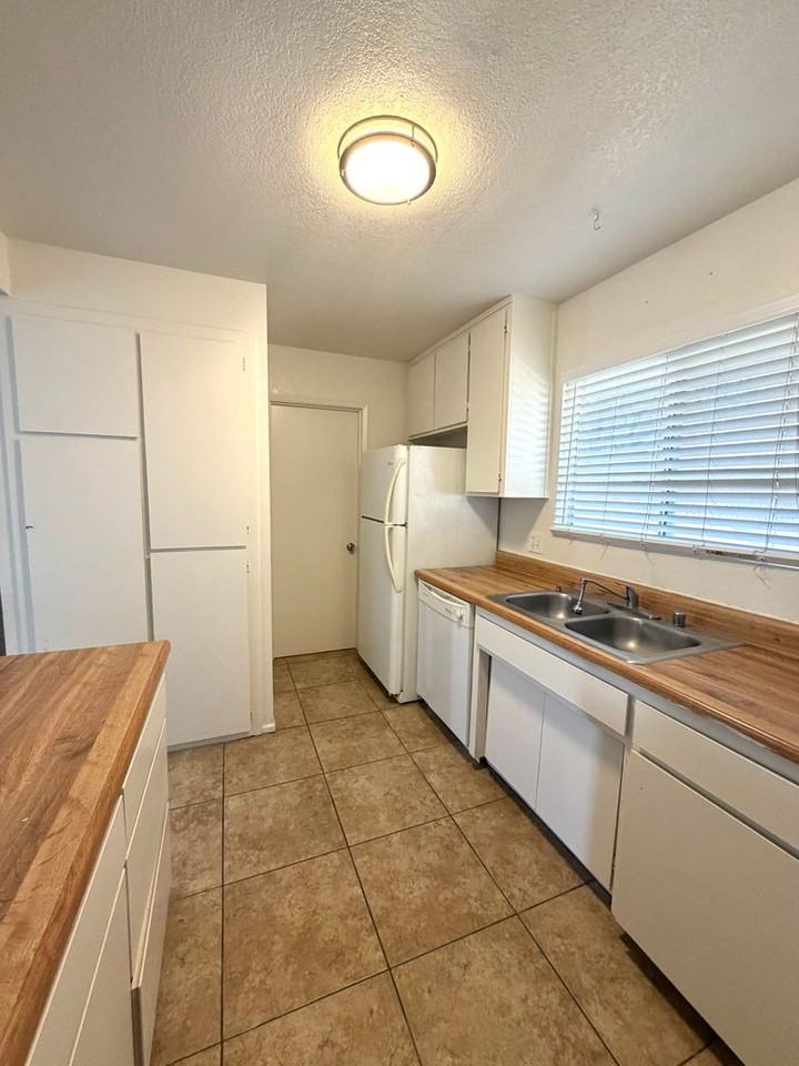 73445 Sunnyvale Dr #2 - Photo 6 of 12