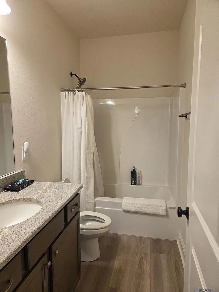 7211 Kenilworth Crossing Ave - Photo 4 of 8