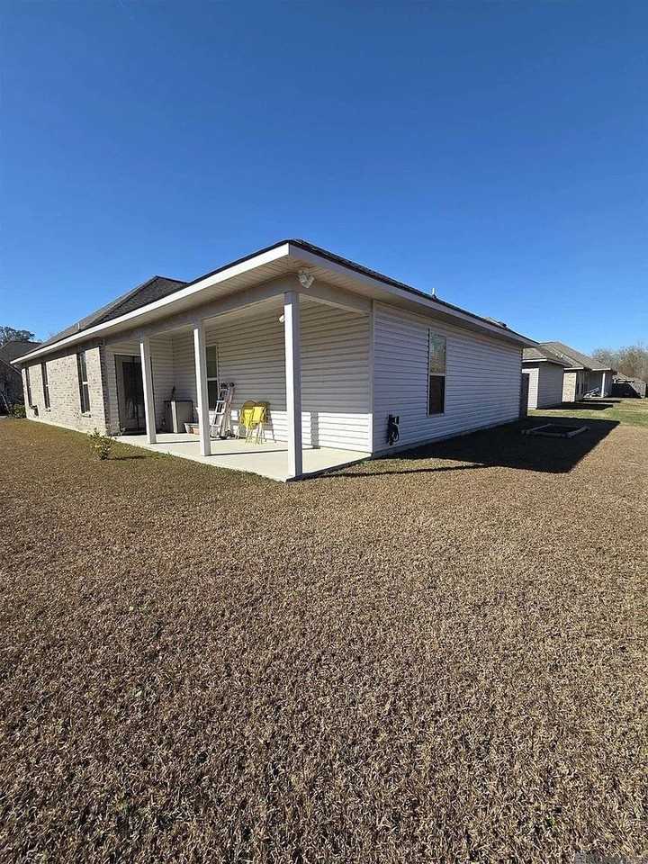 7211 Kenilworth Crossing Ave - Photo 7 of 8