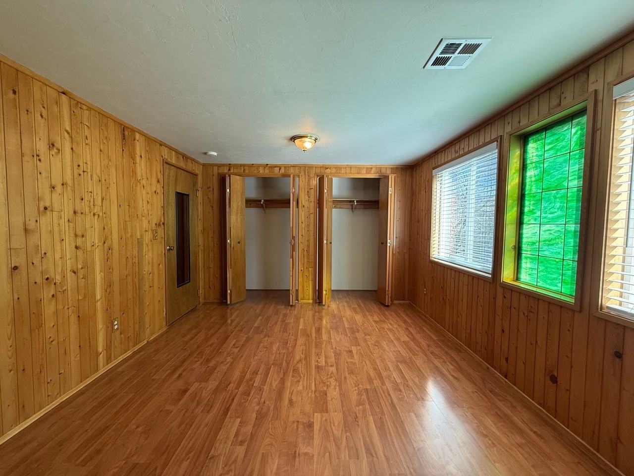 282 Sheridan St - Photo 2 of 26