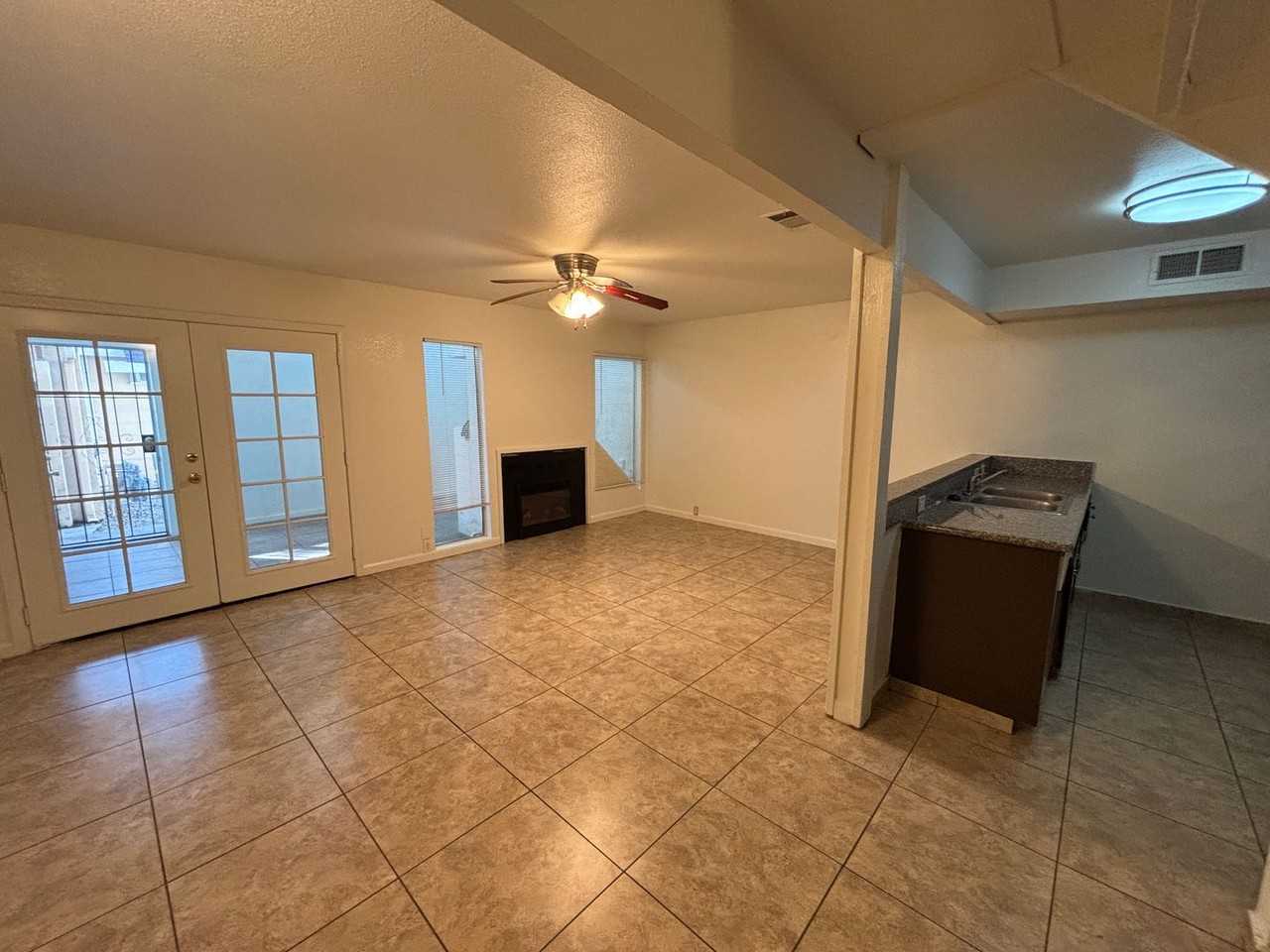 284 E El Paso Ave - Photo 3 of 18