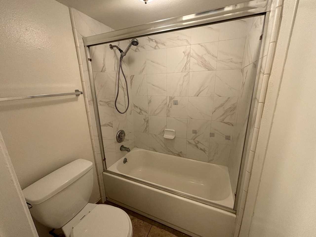 284 E El Paso Ave - Photo 6 of 18