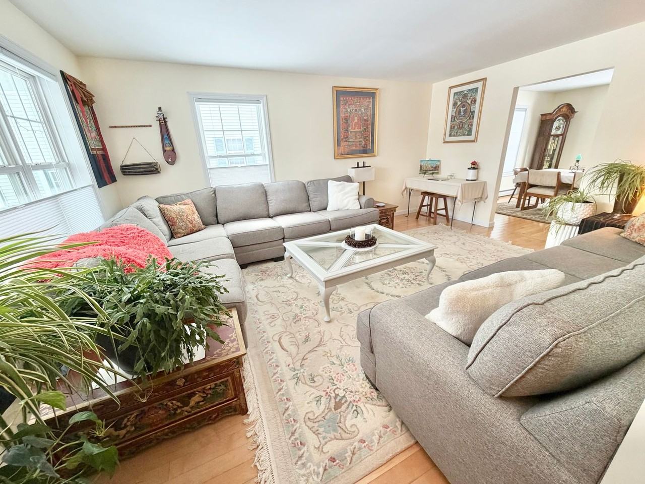 48 Cabot Ct - Photo 2 of 44