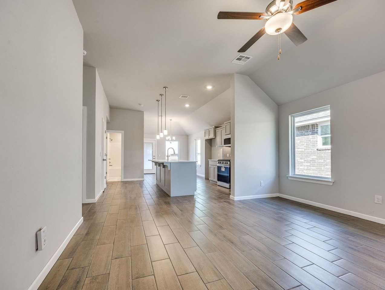 1117 Sw 139th Ter - Photo 2 of 15