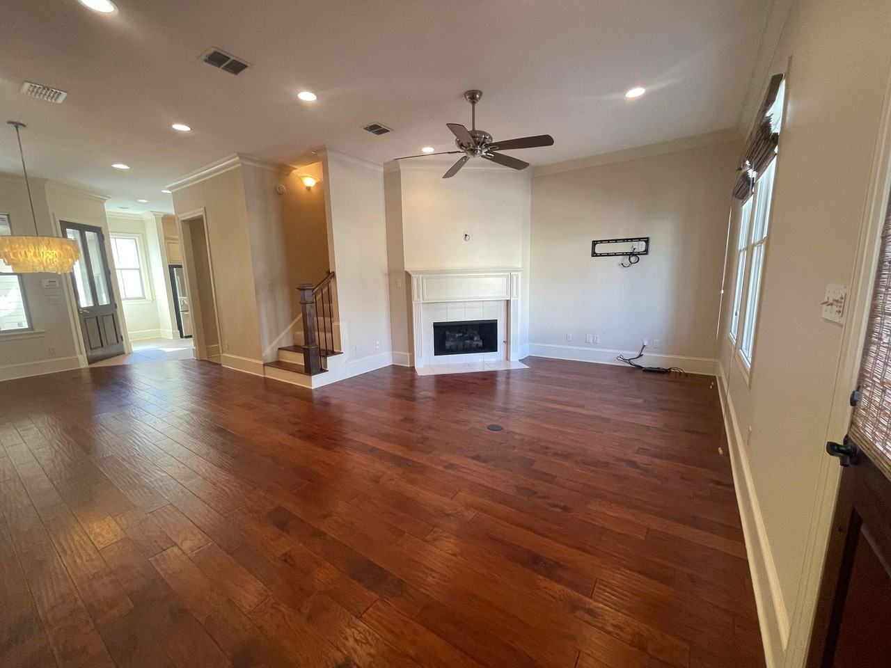 1921 Woodberry Ave - Photo 3 of 21