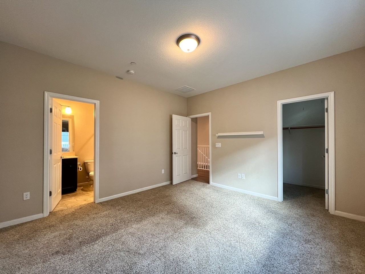 2175 Eva St - Photo 4 of 21