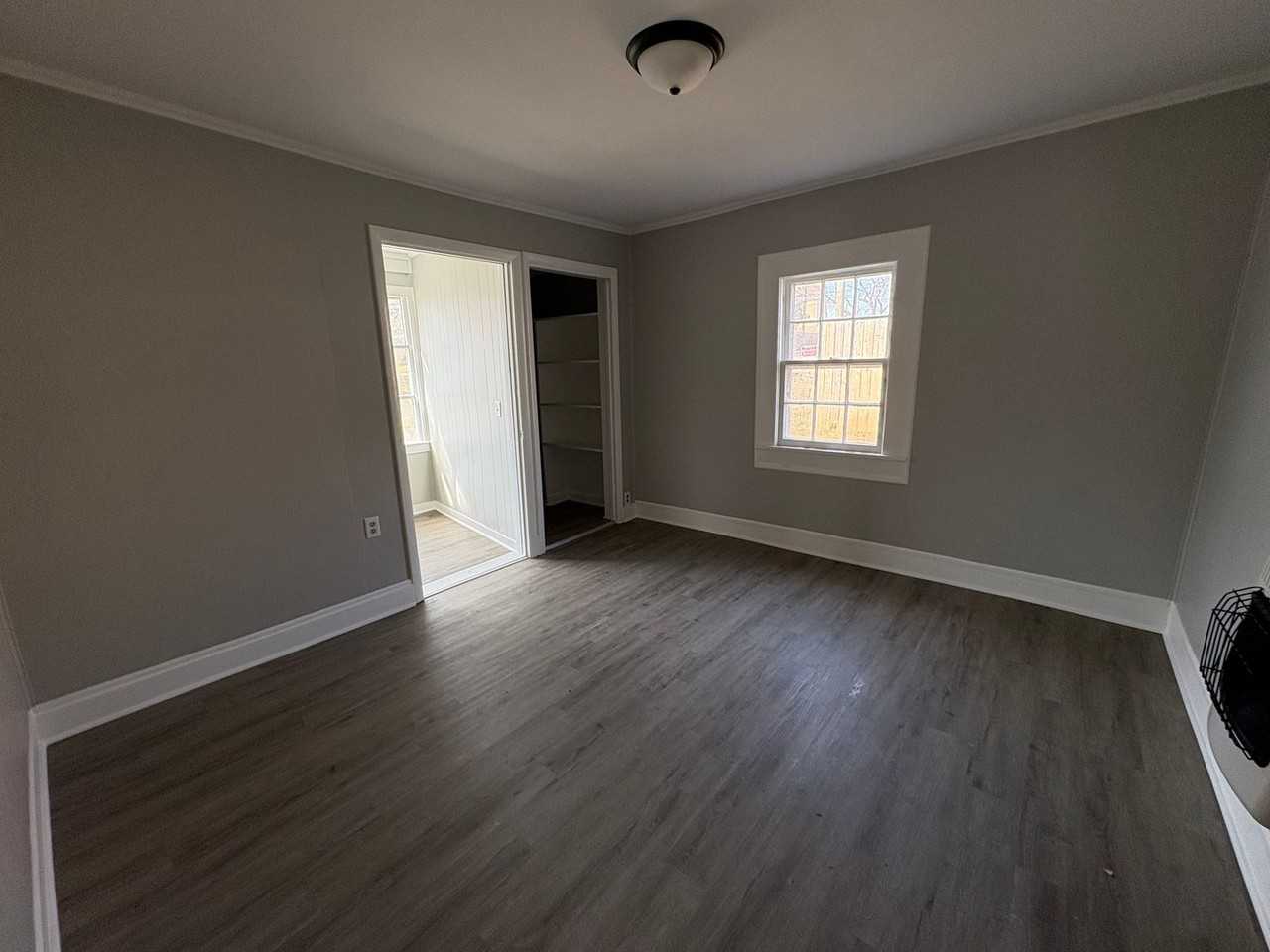 611 E Main St - Photo 6 of 10