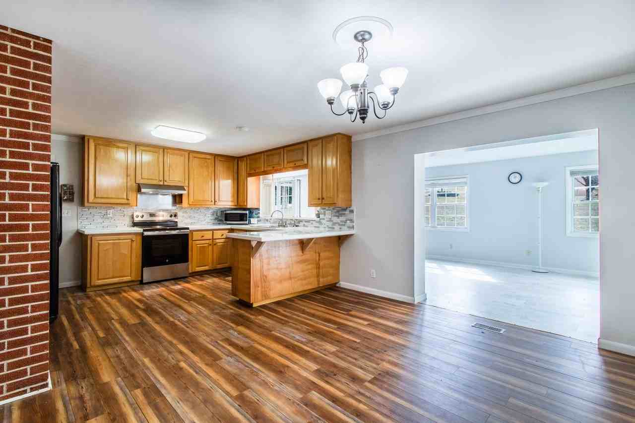 20 Delphia Dr - Photo 6 of 30