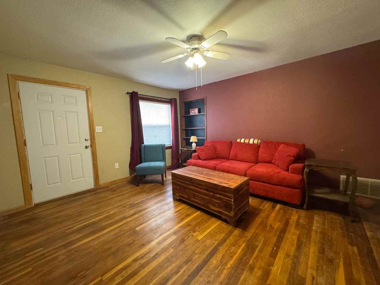 1481 Burger St - Photo 4 of 13