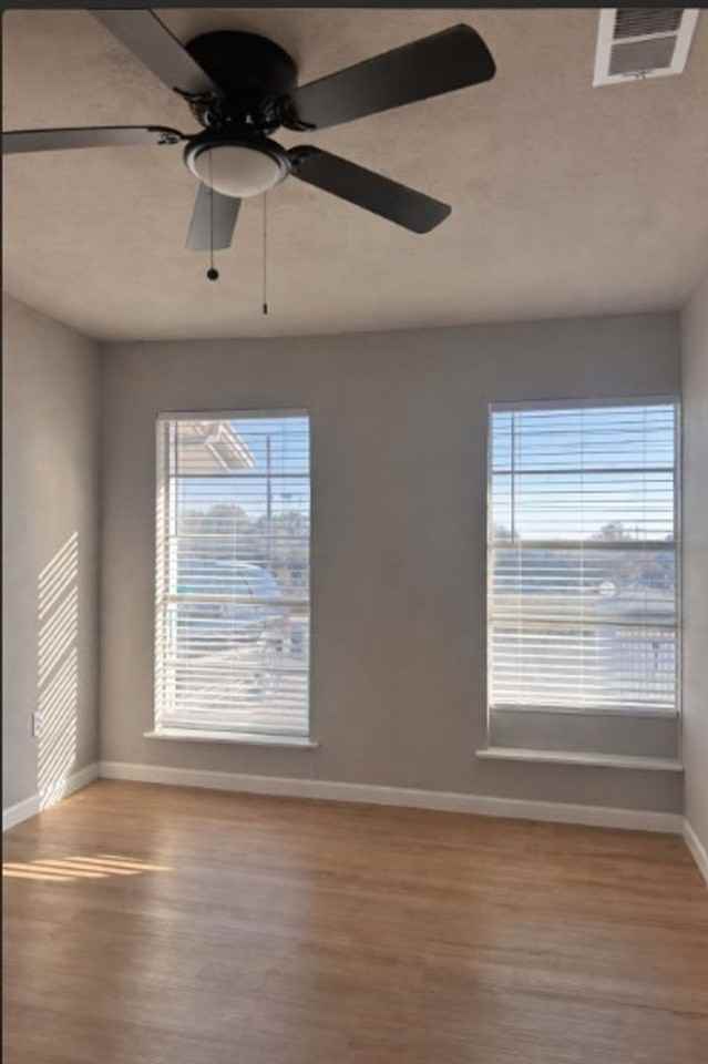 806 E Mountain St - Photo 4 of 12