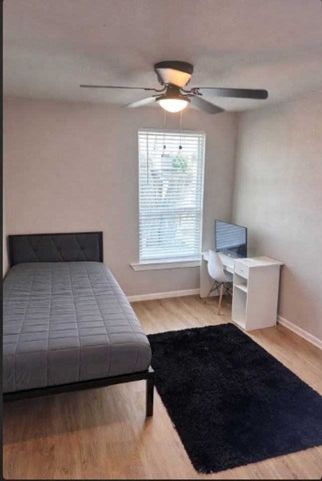 806 E Mountain St - Photo 5 of 12