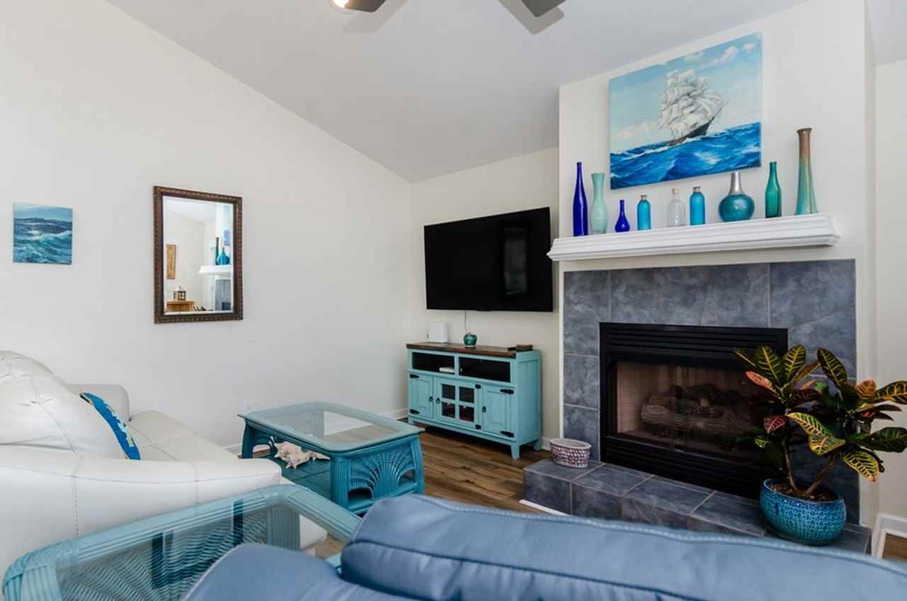 334 Third Ave S - Photo 5 of 40