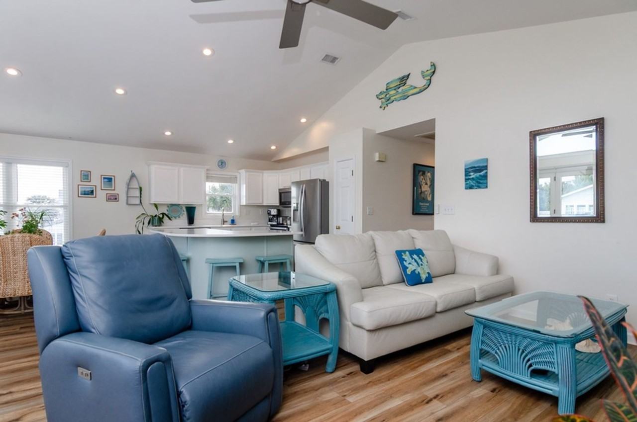 334 Third Ave S - Photo 6 of 40