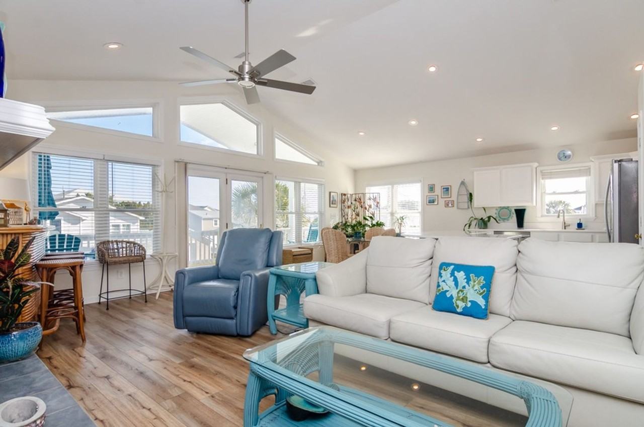 334 Third Ave S - Photo 7 of 40