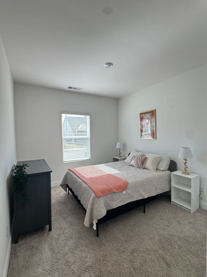 2104 Creekland View Blvd - Photo 4 of 24