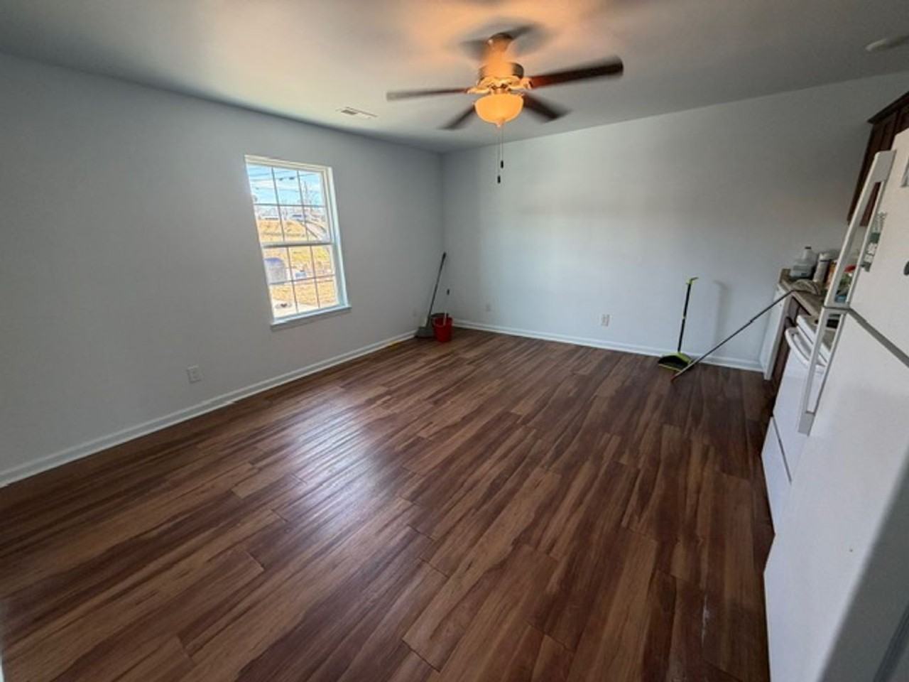 201 Lacy St Nw - Photo 3 of 15