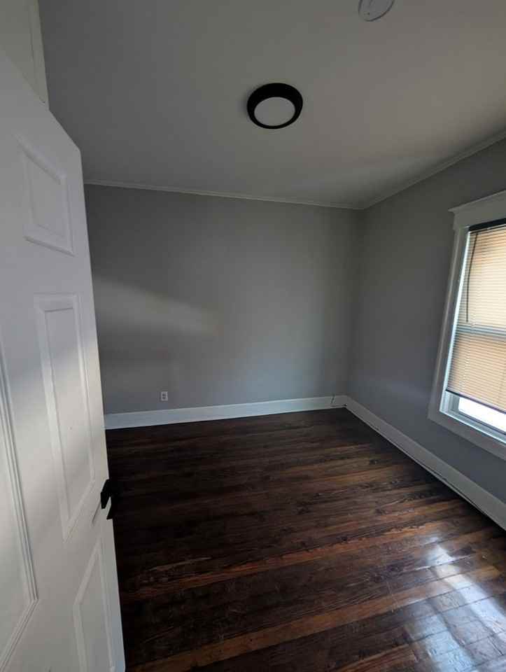 160 S 12th St - Photo 7 of 10