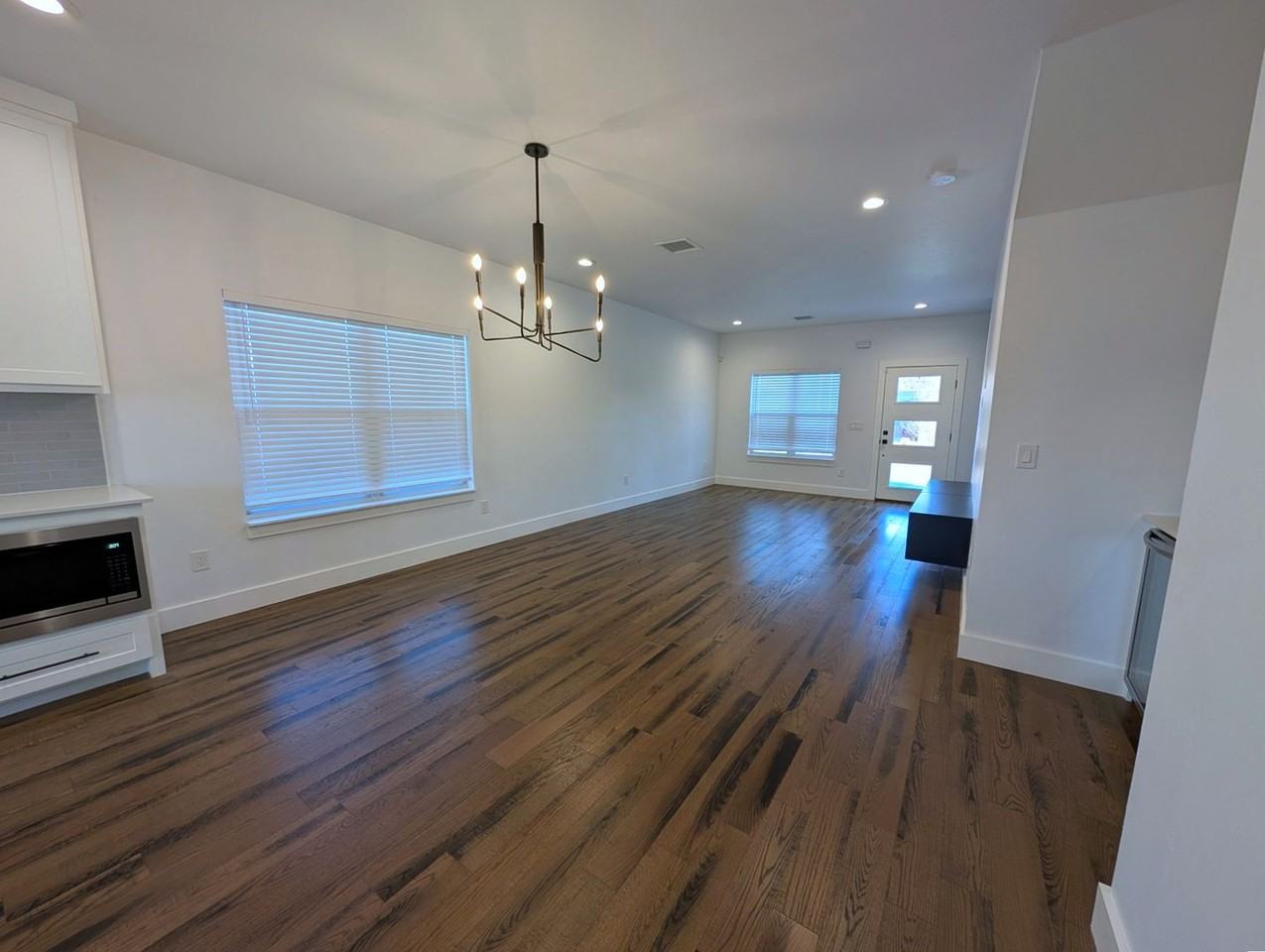 2446 Nw 48th St - Photo 7 of 24