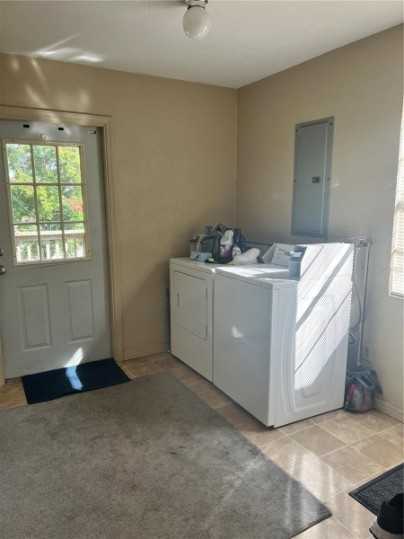 119 N Orange Ave #3 - Photo 5 of 10