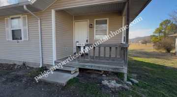 featured image of 406 S 3rd St