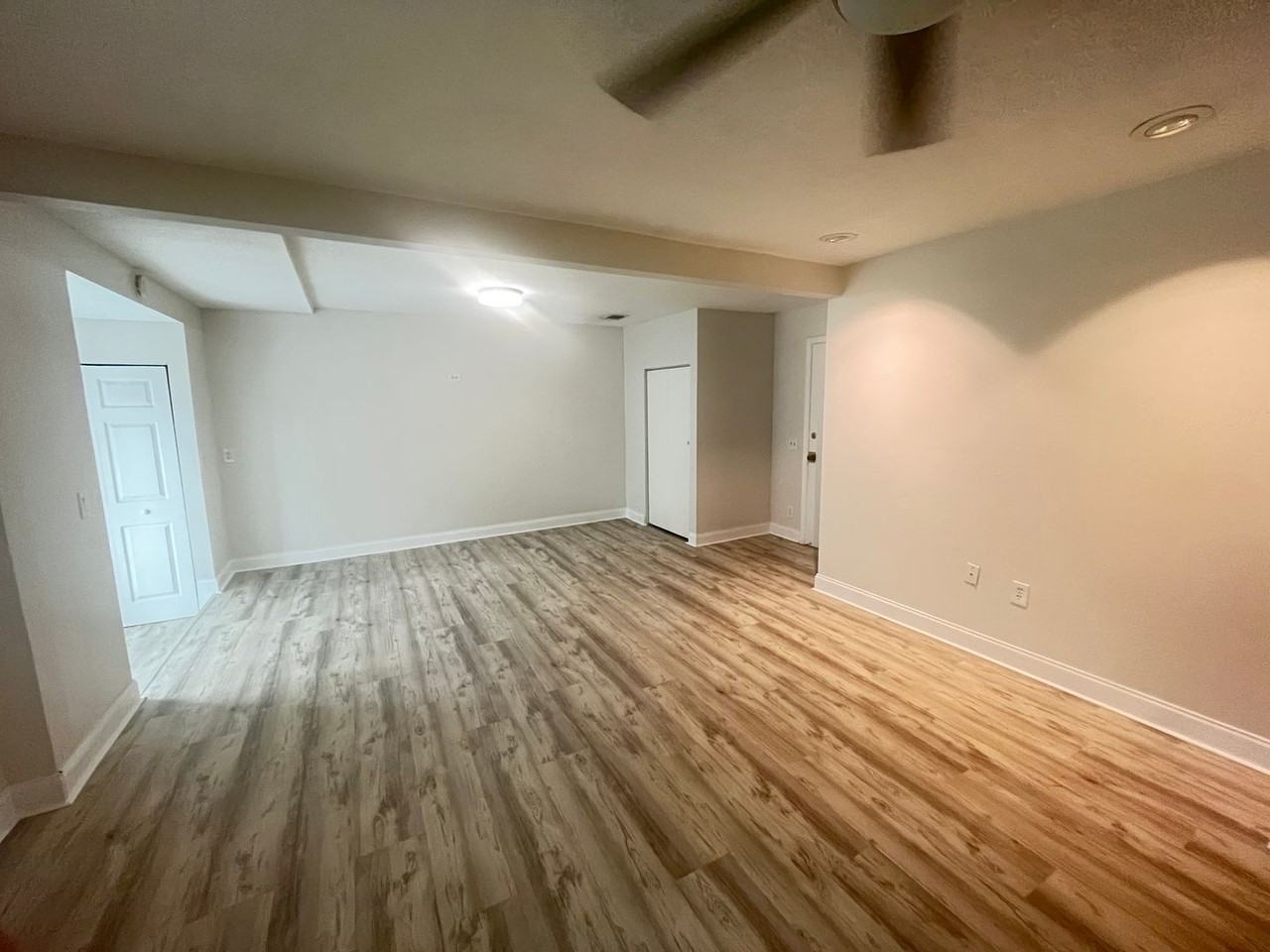 113 N High St - Photo 3 of 10