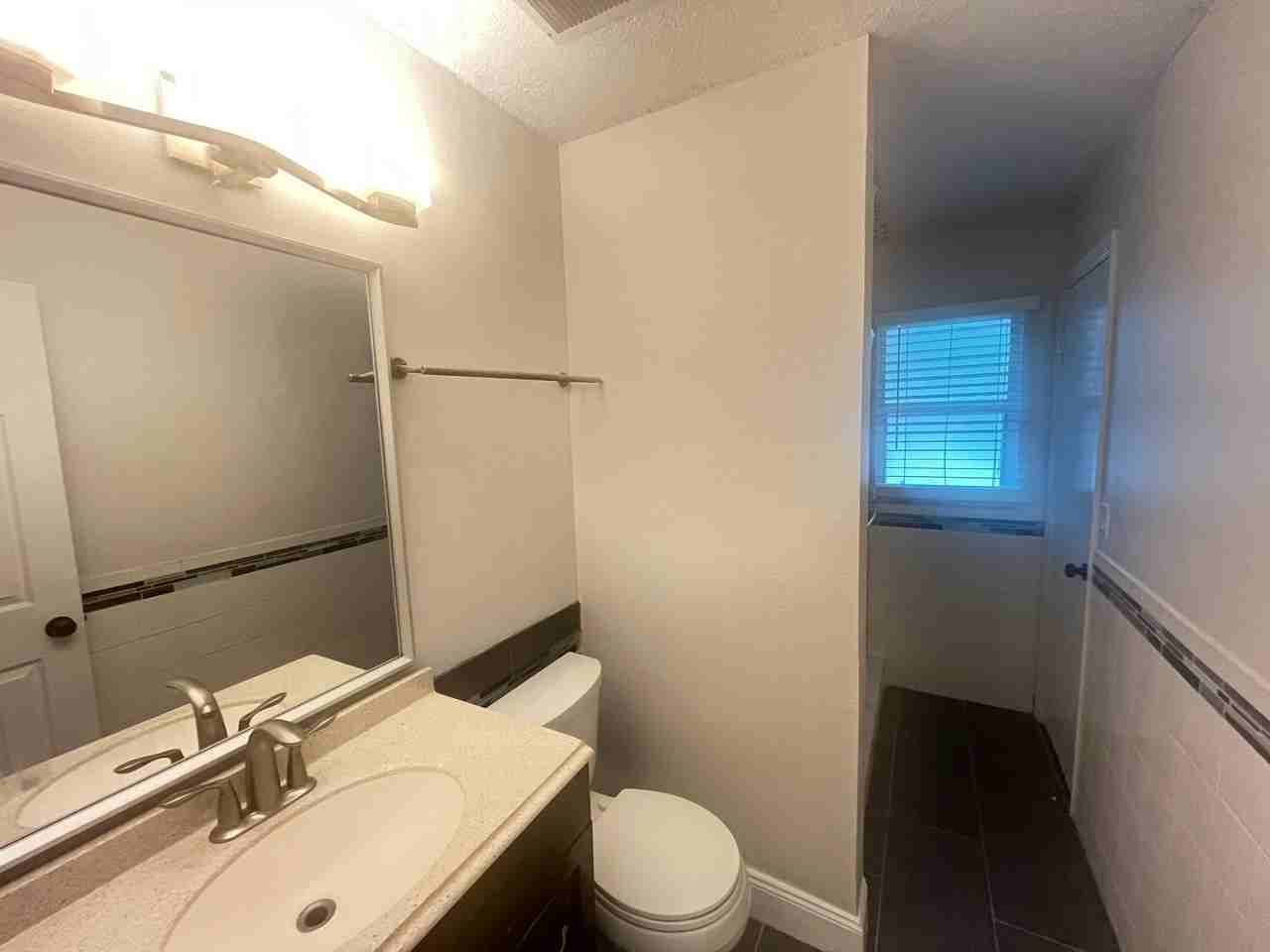 113 N High St - Photo 5 of 10