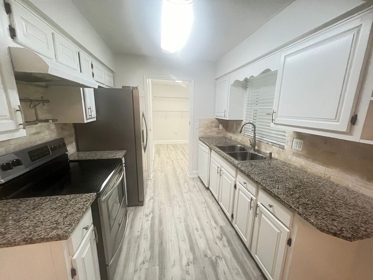 113 N High St - Photo 6 of 10