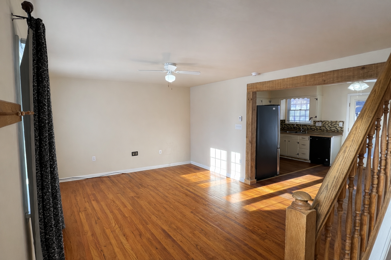 2342 Beacon Hill Rd - Photo 3 of 26