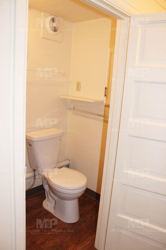 712 712 1/2 W. Myrtle Street - 712.5 W. Mrytle St-M712.5 - Photo 7 of 8