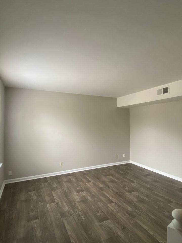 638 R S Bradley Blvd - Photo 4 of 18