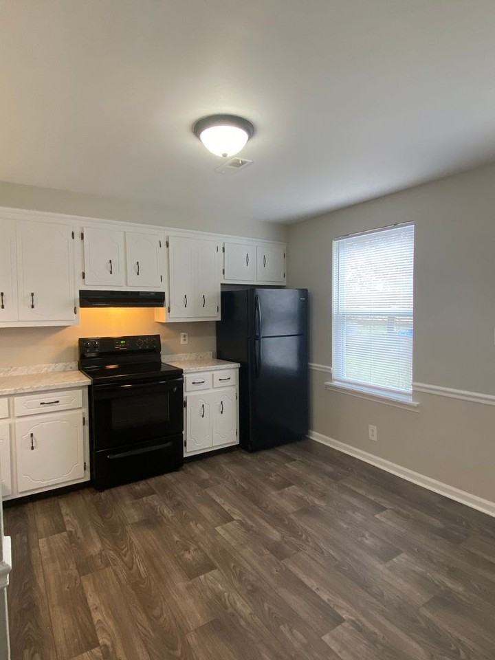 638 R S Bradley Blvd - Photo 7 of 18