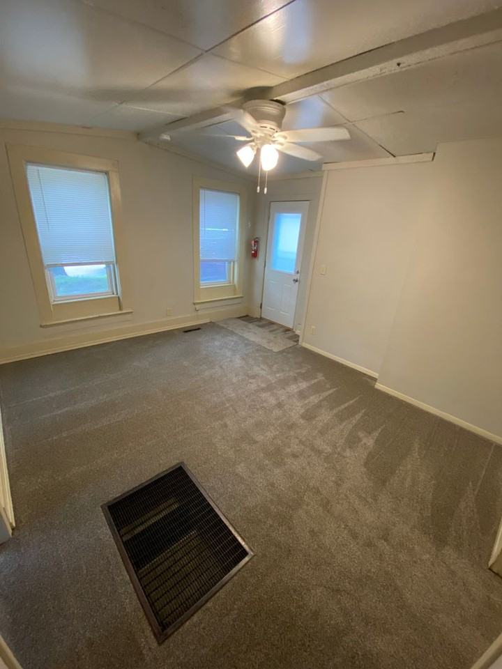 603 603 1st Street SW - RHS 603- #1 - Photo 2 of 11