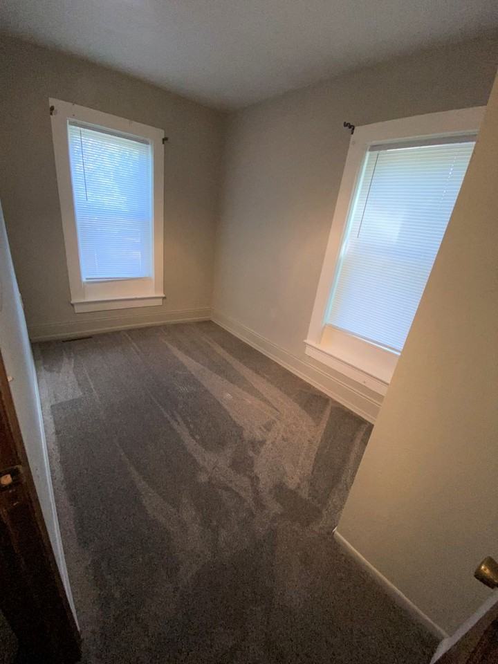 603 603 1st Street SW - RHS 603- #1 - Photo 6 of 11