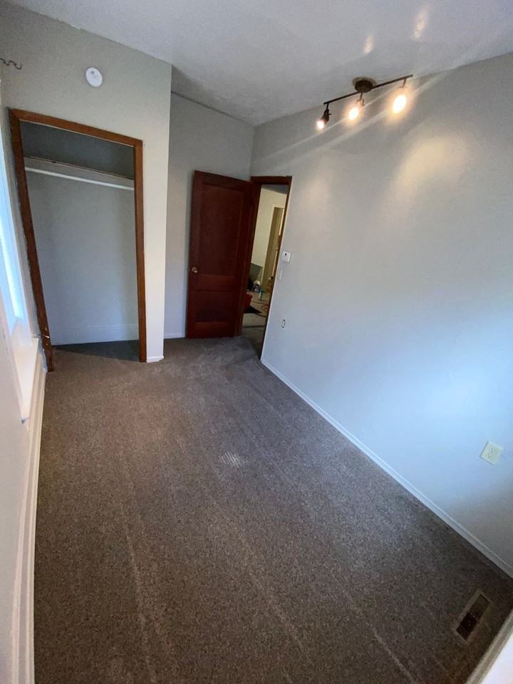 603 603 1st Street SW - RHS 603- #1 - Photo 7 of 11