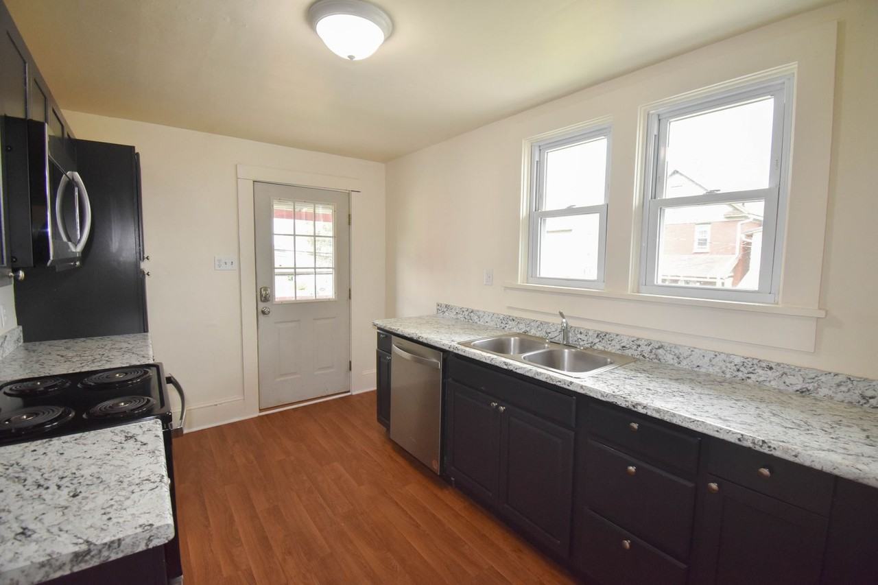 108 W Bald Eagle St Rear 108 - Photo 5 of 21