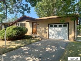 featured image of 1017 Castlerock Dr