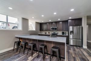 featured image of 916 S 7th Ave