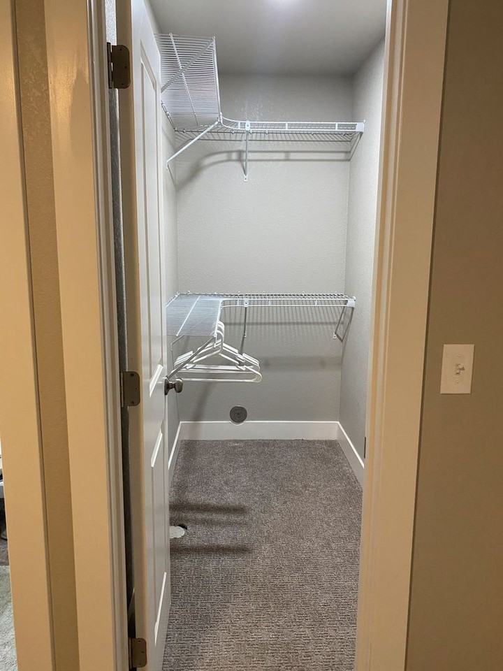 916 S 7th Ave - Photo 6 of 33