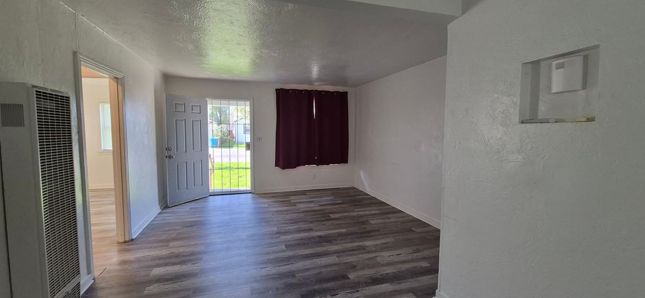 460 N Washington St - Photo 3 of 15