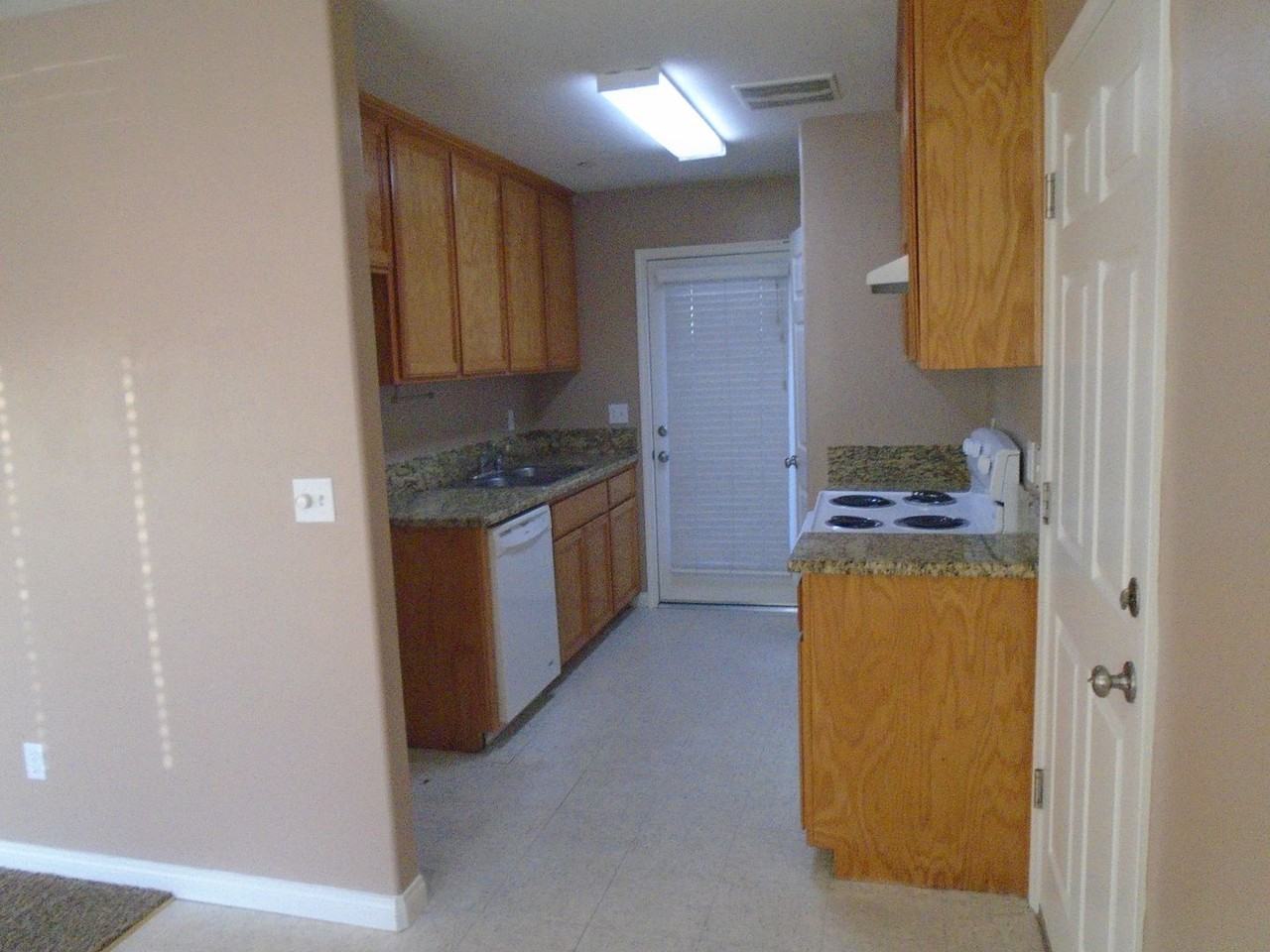 636 W Day Ave #A - Photo 3 of 10