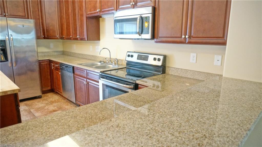 800 Skelton Way - Photo 3 of 10